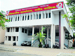 Before the administration, corporator Hatab | प्रशासनासमोर नगरसेवक हतबल